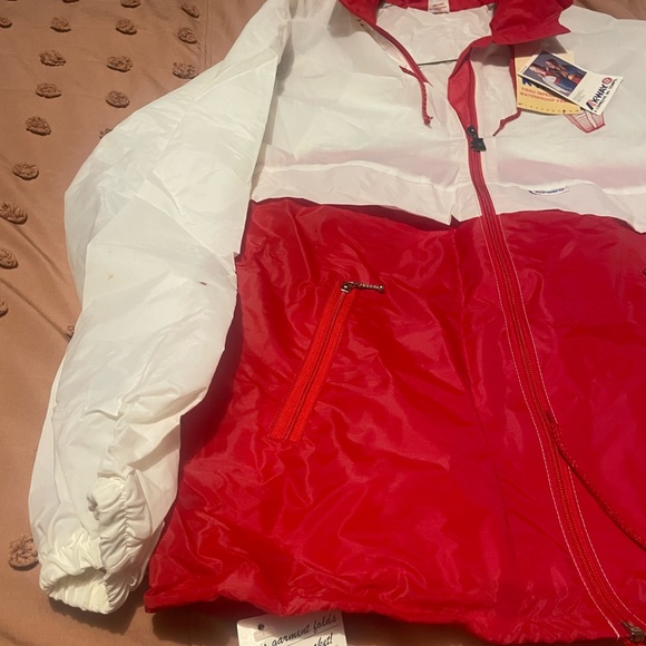 Vintage 70s K Way Windbreaker red & white size large NWT - Picture 3 of 9